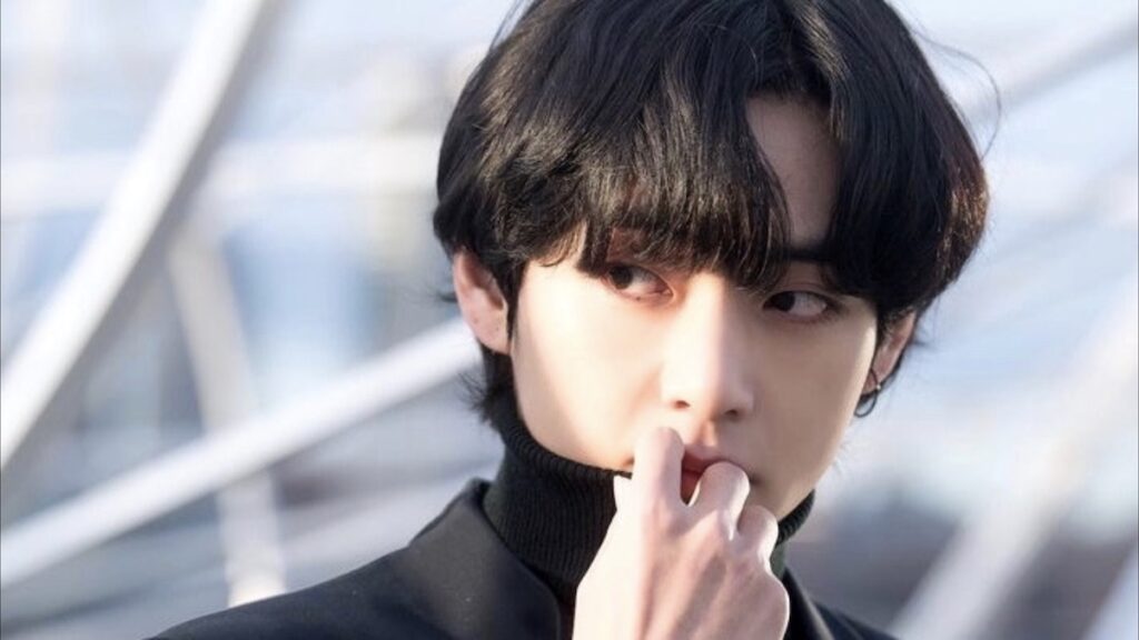 Btsテテ おでこ広いと話題 ハゲ化進行中で植毛しているとの噂も 比較画像 Xoxブログ Btsテテ おでこ広いと話題 ハゲ化進行中で植毛しているとの噂も 比較画像 Xoxブログ