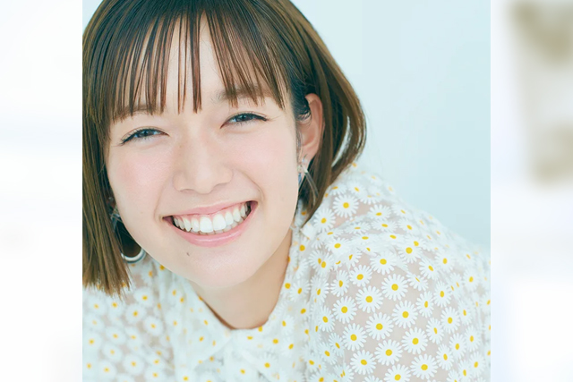 画像枚 佐藤栞里の胸のカップサイズはb 脇やへそチラがセクシーで最高 Xoxブログ
