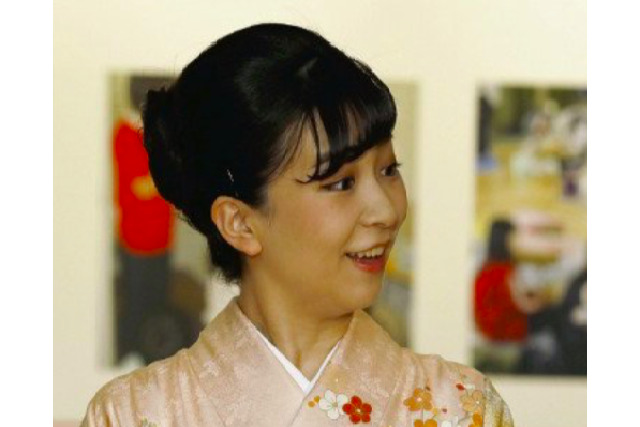 【画像30枚】秋篠佳子さまがかわいい！すっぴんやヘソ出しがセクシーで最高！