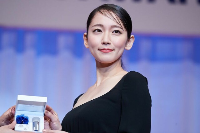 【比較画像】松本穂香に似てる女優は８人！竹内結子や浜辺美波にそっくりで可愛い