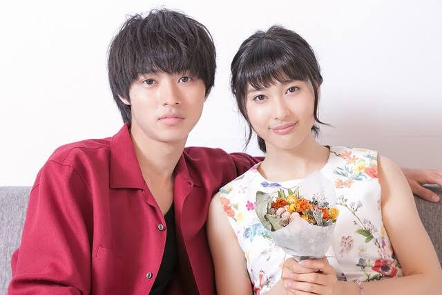 土屋太鳳と山﨑賢人はマンションで同棲中で現在付き合ってる？結婚間近とも