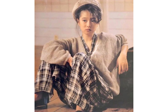 【画像45枚】中森明菜の若い頃から現在までの経歴や代表曲が伝説を紹介！